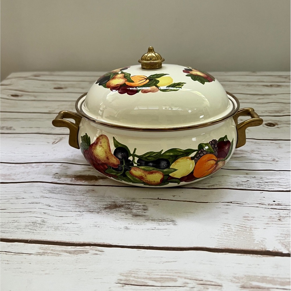 Regency Club Casserole Dish Cream Fruit Pattern‎ Enamel Steel Lid 9in